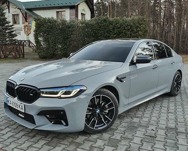 Сірий БМВ 5 Серія, об'ємом двигуна 2 л та пробігом 144 тис. км за 26999 $, фото 1 на Automoto.ua