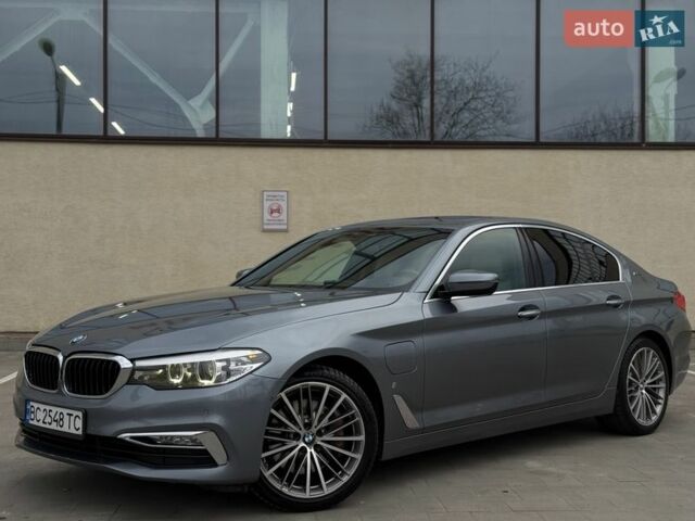 Серый БМВ 5 Серия, объемом двигателя 2 л и пробегом 132 тыс. км за 22900 $, фото 1 на Automoto.ua