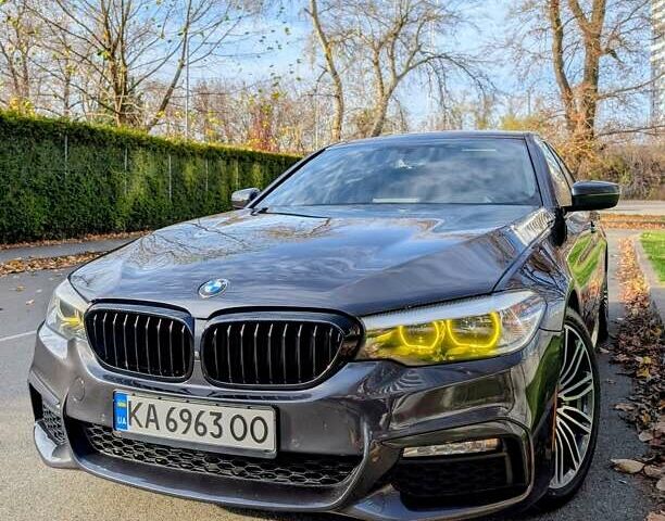 Серый БМВ 5 Серия, объемом двигателя 3 л и пробегом 139 тыс. км за 36600 $, фото 1 на Automoto.ua