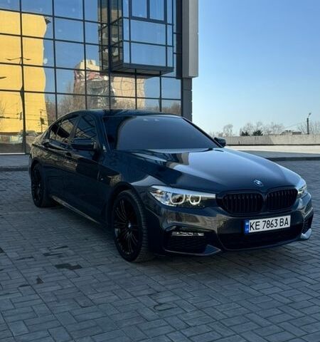 Серый БМВ 5 Серия, объемом двигателя 2.99 л и пробегом 235 тыс. км за 28999 $, фото 1 на Automoto.ua