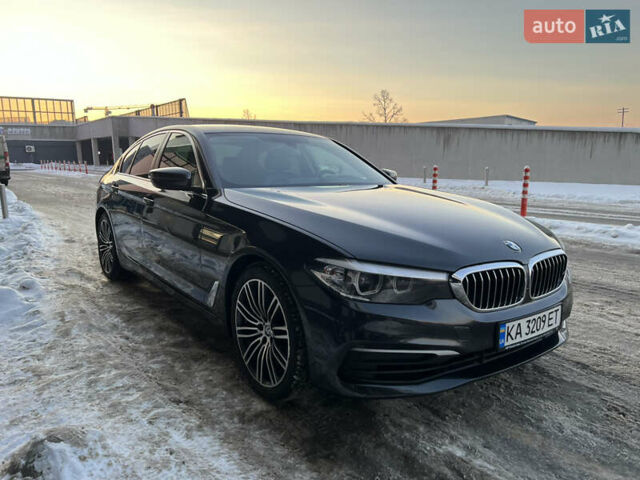 Серый БМВ 5 Серия, объемом двигателя 2 л и пробегом 139 тыс. км за 25700 $, фото 1 на Automoto.ua