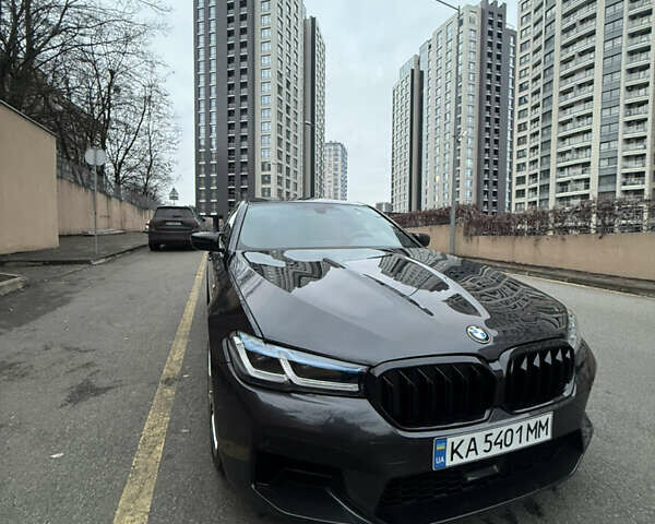 Сірий БМВ 5 Серія, об'ємом двигуна 3 л та пробігом 130 тис. км за 34999 $, фото 1 на Automoto.ua