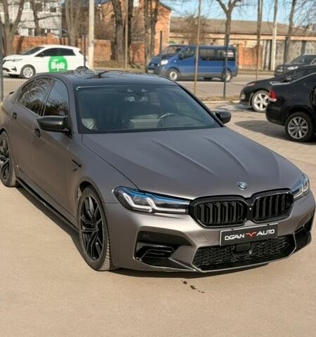 Серый БМВ 5 Серия, объемом двигателя 2 л и пробегом 201 тыс. км за 32000 $, фото 1 на Automoto.ua