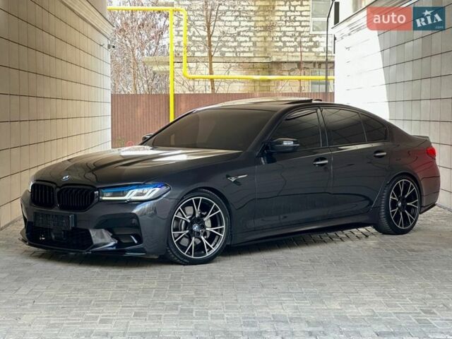 Сірий БМВ 5 Серія, об'ємом двигуна 2 л та пробігом 185 тис. км за 26800 $, фото 1 на Automoto.ua