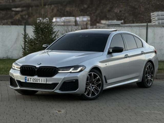 Серый БМВ 5 Серия, объемом двигателя 3 л и пробегом 130 тыс. км за 32000 $, фото 1 на Automoto.ua