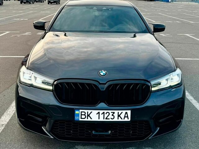 Серый БМВ 5 Серия, объемом двигателя 2.99 л и пробегом 275 тыс. км за 31800 $, фото 1 на Automoto.ua