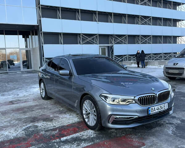 Серый БМВ 5 Серия, объемом двигателя 2.99 л и пробегом 179 тыс. км за 32500 $, фото 1 на Automoto.ua