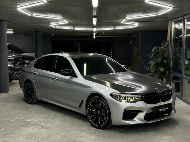 Серый БМВ 5 Серия, объемом двигателя 3 л и пробегом 126 тыс. км за 31900 $, фото 1 на Automoto.ua