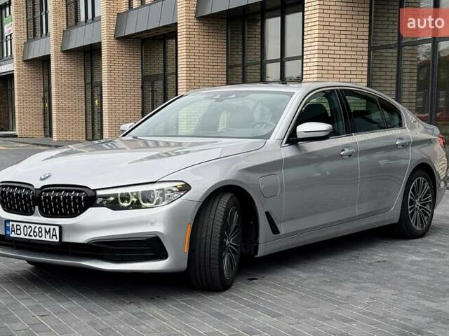Серый БМВ 5 Серия, объемом двигателя 2 л и пробегом 99 тыс. км за 26000 $, фото 1 на Automoto.ua