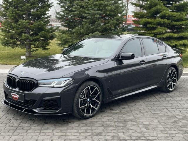 Сірий БМВ 5 Серія, об'ємом двигуна 2 л та пробігом 126 тис. км за 31500 $, фото 1 на Automoto.ua