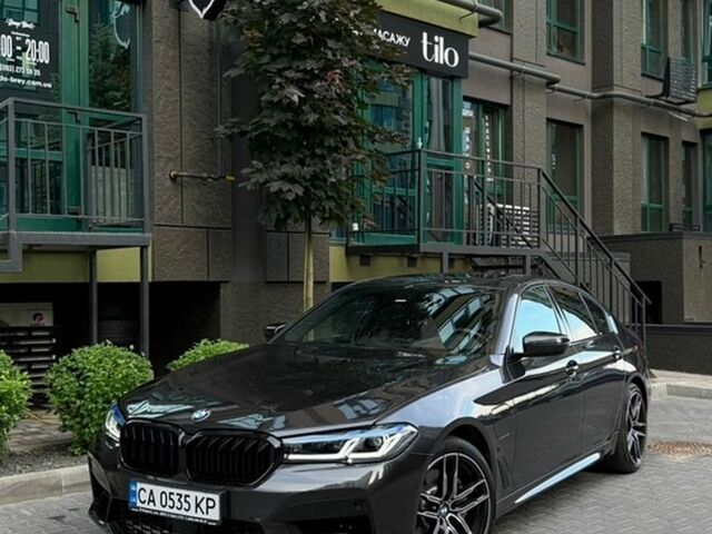 Сірий БМВ 5 Серія, об'ємом двигуна 2 л та пробігом 134 тис. км за 26500 $, фото 1 на Automoto.ua
