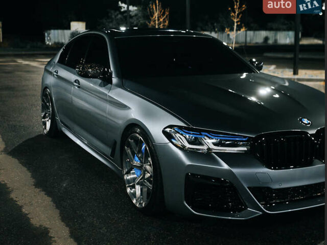 Серый БМВ 5 Серия, объемом двигателя 3 л и пробегом 59 тыс. км за 54999 $, фото 1 на Automoto.ua