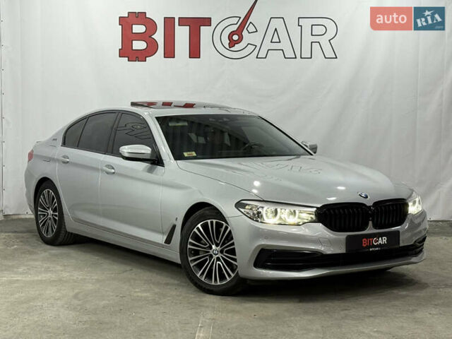 Серый БМВ 5 Серия, объемом двигателя 2 л и пробегом 109 тыс. км за 31900 $, фото 1 на Automoto.ua