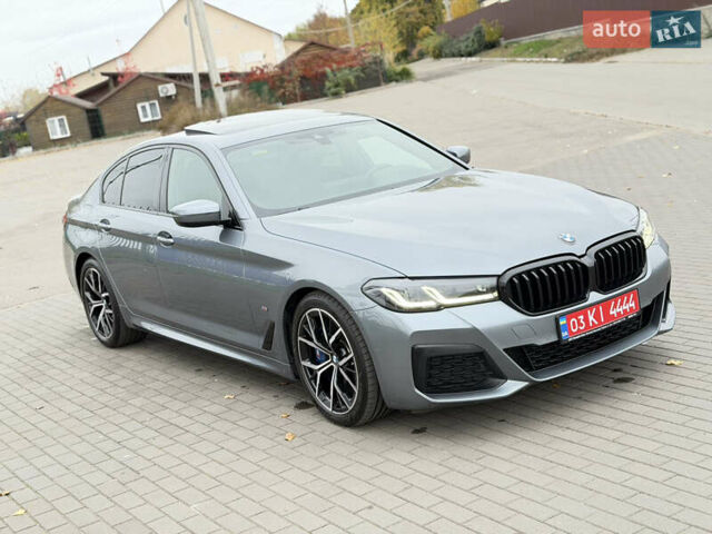 Серый БМВ 5 Серия, объемом двигателя 3 л и пробегом 205 тыс. км за 42800 $, фото 1 на Automoto.ua