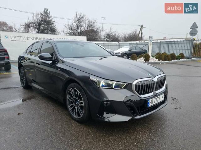 Серый БМВ 5 Серия, объемом двигателя 2.99 л и пробегом 8 тыс. км за 77900 $, фото 1 на Automoto.ua