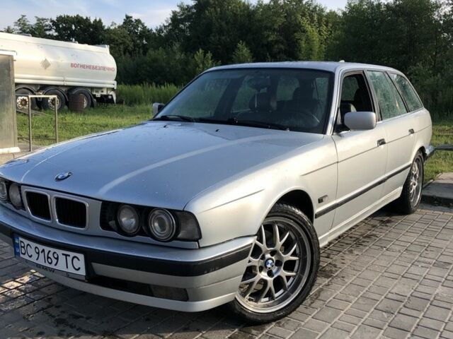 Серый БМВ 5 Серия, объемом двигателя 2.5 л и пробегом 478 тыс. км за 2800 $, фото 1 на Automoto.ua