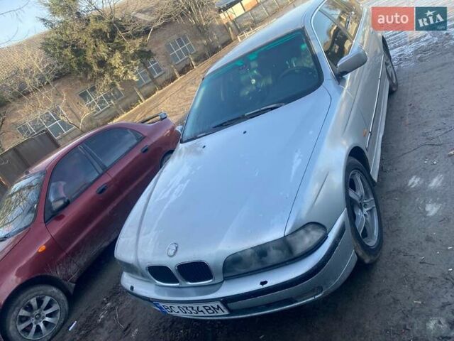 Серый БМВ 5 Серия, объемом двигателя 2.5 л и пробегом 427 тыс. км за 2999 $, фото 1 на Automoto.ua