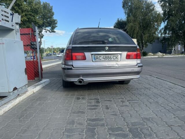 Серый БМВ 5 Серия, объемом двигателя 2 л и пробегом 320 тыс. км за 3700 $, фото 1 на Automoto.ua