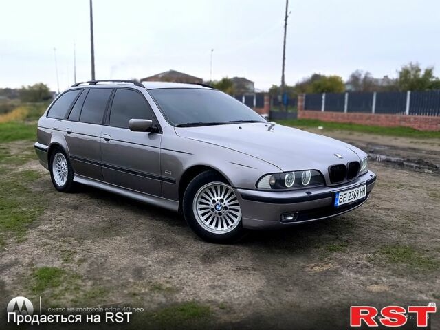 Серый БМВ 5 Серия, объемом двигателя 2.5 л и пробегом 350 тыс. км за 4000 $, фото 1 на Automoto.ua