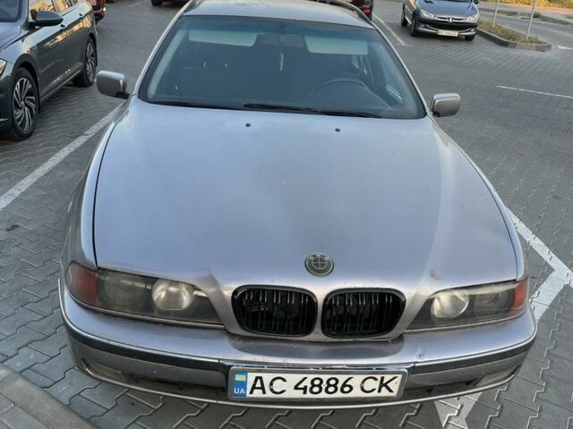 Серый БМВ 5 Серия, объемом двигателя 2 л и пробегом 324 тыс. км за 3700 $, фото 1 на Automoto.ua