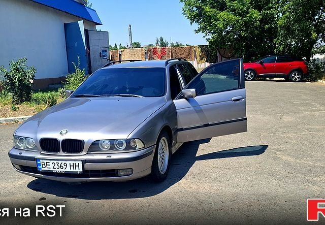 Сірий БМВ 5 Серія, об'ємом двигуна 2.5 л та пробігом 0 тис. км за 3900 $, фото 1 на Automoto.ua