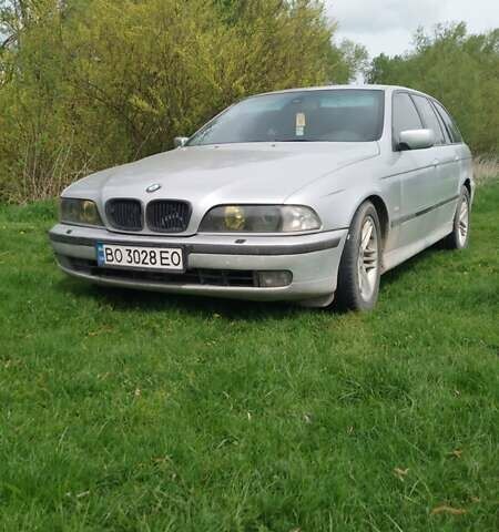 Серый БМВ 5 Серия, объемом двигателя 3 л и пробегом 376 тыс. км за 5300 $, фото 1 на Automoto.ua