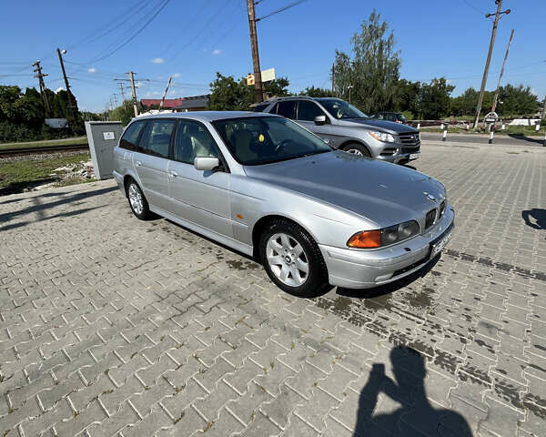 Сірий БМВ 5 Серія, об'ємом двигуна 3 л та пробігом 360 тис. км за 4200 $, фото 1 на Automoto.ua