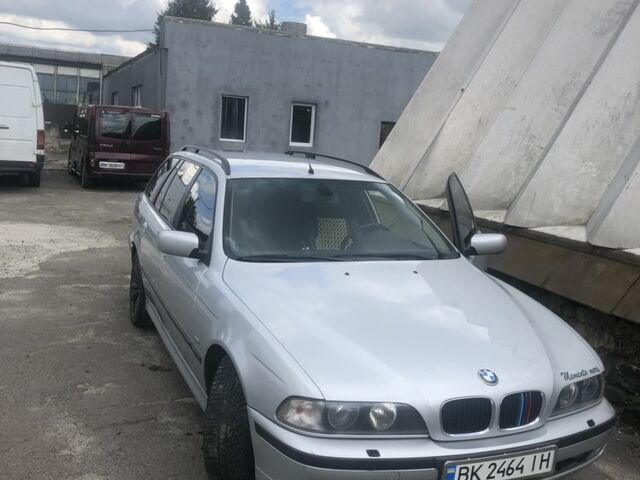 Серый БМВ 5 Серия, объемом двигателя 0 л и пробегом 456 тыс. км за 3730 $, фото 1 на Automoto.ua