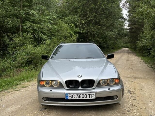 Серый БМВ 5 Серия, объемом двигателя 3 л и пробегом 382 тыс. км за 5600 $, фото 1 на Automoto.ua
