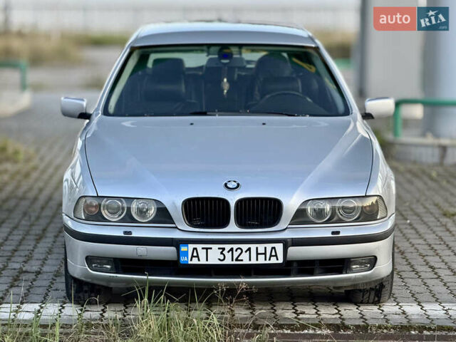 БМВ 5 Серия 2000 в Ивано-Франковске на Automoto.ua Серый БМВ 5 Серия, объемом двигателя 3 л и пробегом 340 тыс. км за 5400 $, фото 1 на Automoto.ua