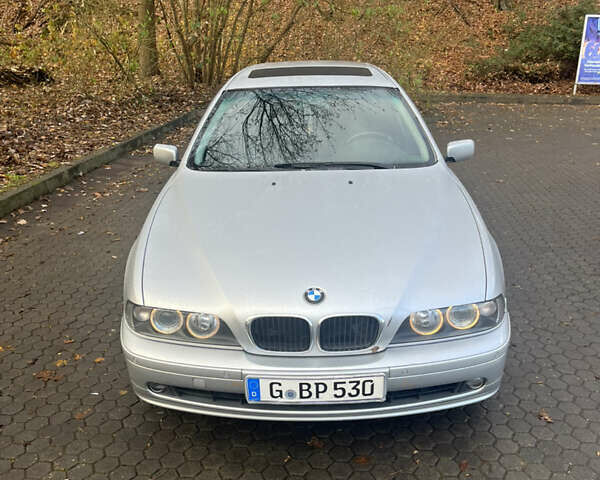 Сірий БМВ 5 Серія, об'ємом двигуна 3 л та пробігом 440 тис. км за 2000 $, фото 1 на Automoto.ua