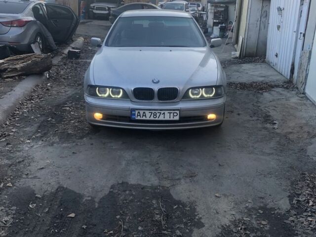 Серый БМВ 5 Серия, объемом двигателя 2 л и пробегом 470 тыс. км за 3500 $, фото 1 на Automoto.ua