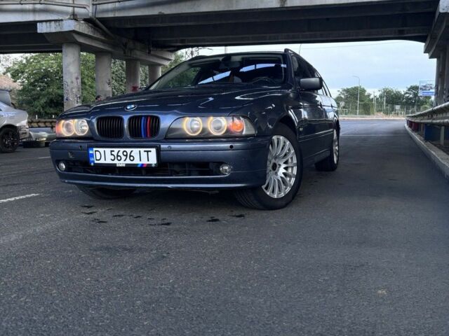 Серый БМВ 5 Серия, объемом двигателя 2.9 л и пробегом 420 тыс. км за 4800 $, фото 1 на Automoto.ua