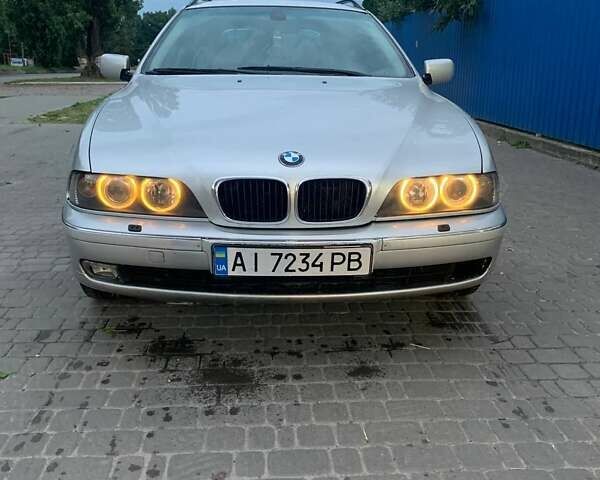 Серый БМВ 5 Серия, объемом двигателя 2 л и пробегом 370 тыс. км за 5000 $, фото 1 на Automoto.ua