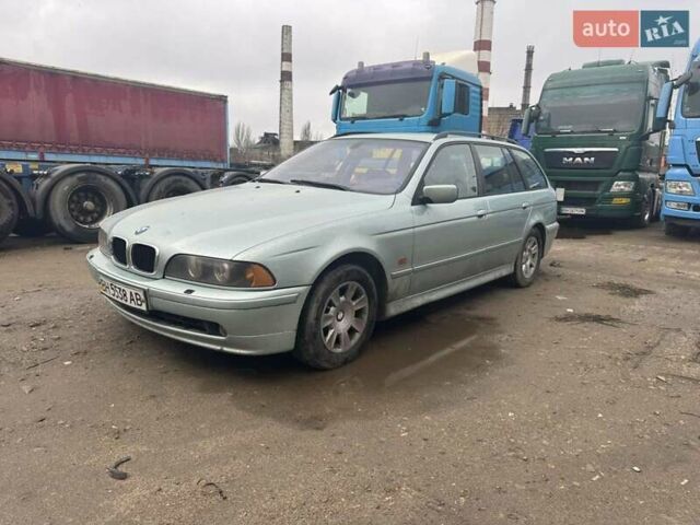 Серый БМВ 5 Серия, объемом двигателя 2.2 л и пробегом 200 тыс. км за 5000 $, фото 1 на Automoto.ua