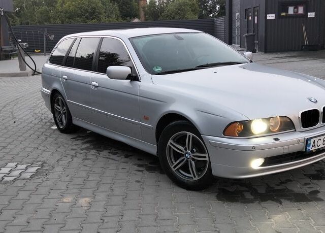 Серый БМВ 5 Серия, объемом двигателя 2.2 л и пробегом 352 тыс. км за 4508 $, фото 1 на Automoto.ua