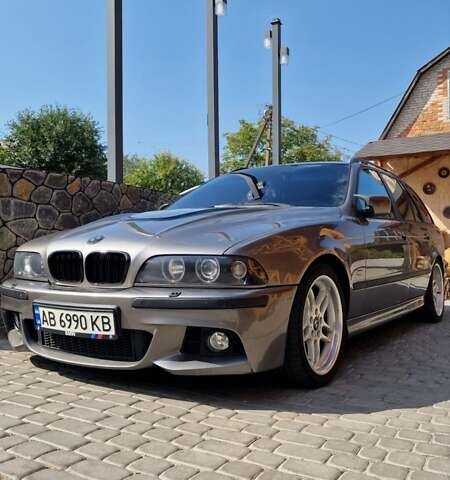 Серый БМВ 5 Серия, объемом двигателя 3 л и пробегом 364 тыс. км за 10000 $, фото 1 на Automoto.ua