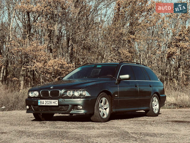 Серый БМВ 5 Серия, объемом двигателя 3 л и пробегом 313 тыс. км за 5900 $, фото 1 на Automoto.ua