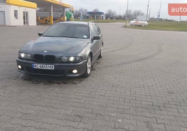 Серый БМВ 5 Серия, объемом двигателя 2.5 л и пробегом 522 тыс. км за 3850 $, фото 1 на Automoto.ua