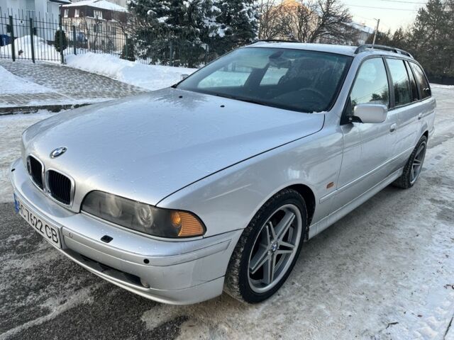 Серый БМВ 5 Серия, объемом двигателя 2.5 л и пробегом 300 тыс. км за 4300 $, фото 1 на Automoto.ua