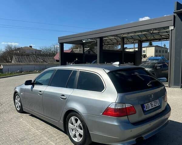 Серый БМВ 5 Серия, объемом двигателя 2.5 л и пробегом 350 тыс. км за 2999 $, фото 1 на Automoto.ua