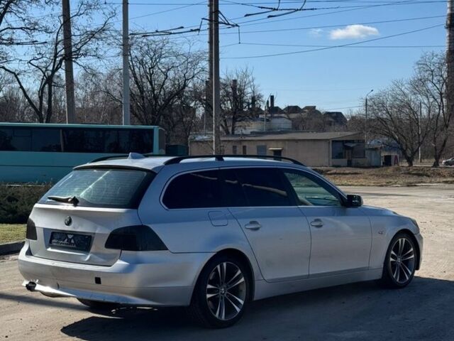 Серый БМВ 5 Серия, объемом двигателя 2.5 л и пробегом 190 тыс. км за 2350 $, фото 1 на Automoto.ua