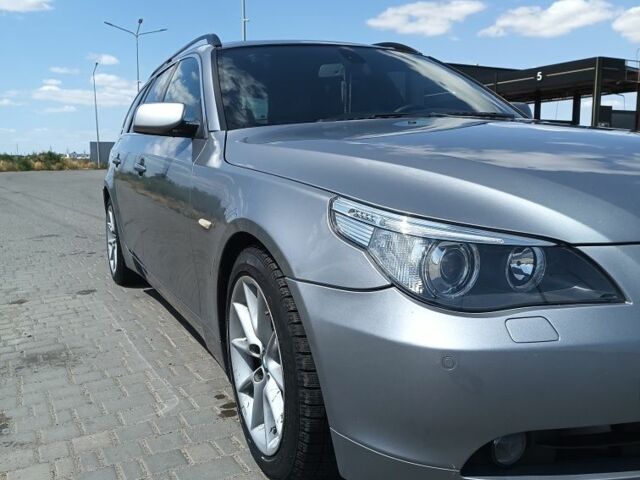 Серый БМВ 5 Серия, объемом двигателя 3 л и пробегом 327 тыс. км за 6500 $, фото 1 на Automoto.ua