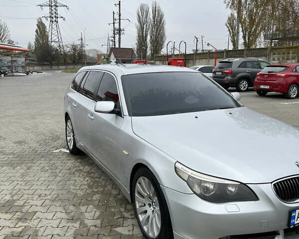 Серый БМВ 5 Серия, объемом двигателя 2.5 л и пробегом 400 тыс. км за 7500 $, фото 1 на Automoto.ua