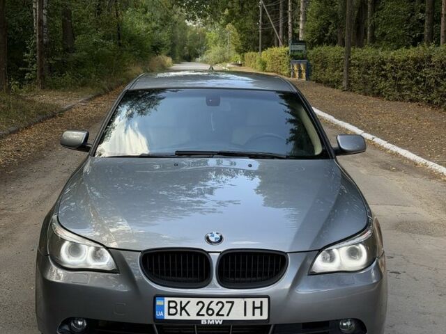Серый БМВ 5 Серия, объемом двигателя 3 л и пробегом 3 тыс. км за 5804 $, фото 1 на Automoto.ua