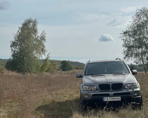 БМВ 5 Серия 2004 в Черкассах на Automoto.ua Серый БМВ 5 Серия, объемом двигателя 4.4 л и пробегом 350 тыс. км за 10500 $, фото 1 на Automoto.ua