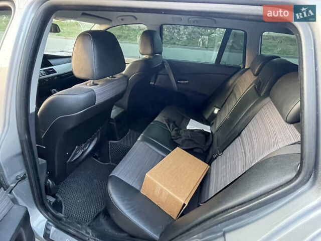 Серый БМВ 5 Серия, объемом двигателя 2.49 л и пробегом 250 тыс. км за 6500 $, фото 1 на Automoto.ua