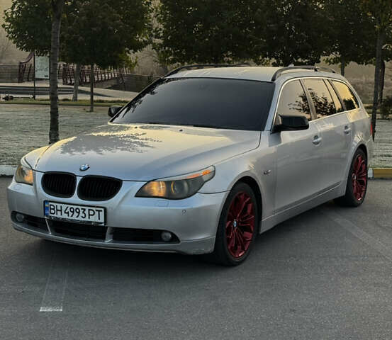 Серый БМВ 5 Серия, объемом двигателя 3 л и пробегом 343 тыс. км за 8400 $, фото 1 на Automoto.ua