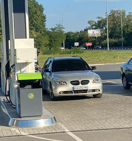 Серый БМВ 5 Серия, объемом двигателя 2.5 л и пробегом 371 тыс. км за 7999 $, фото 1 на Automoto.ua