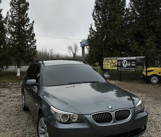 Сірий БМВ 5 Серія, об'ємом двигуна 3 л та пробігом 359 тис. км за 8700 $, фото 1 на Automoto.ua